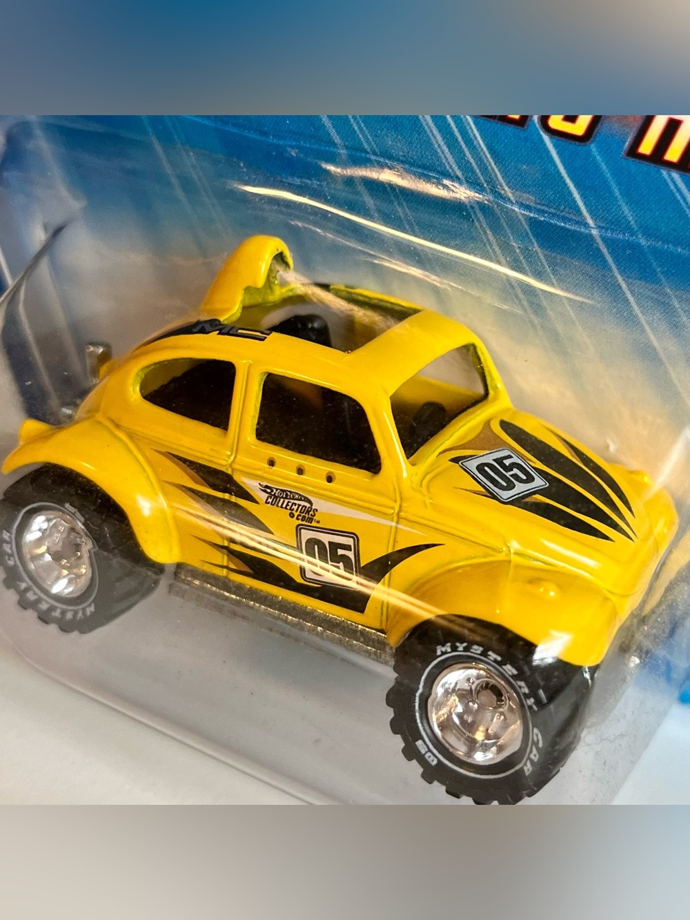 2005 Hot Wheels #185 Mystery Car 2/4 BAJA BUG Yellow w/Real Riders Chrome DD Sp